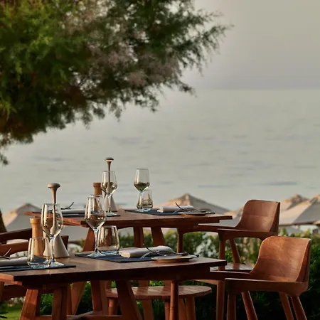 Amira Luxury & - Adults Only